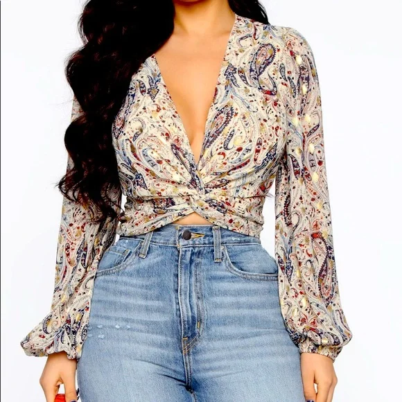 Fashion Nova cropped V-neck Blouse - Picture 1 of 9